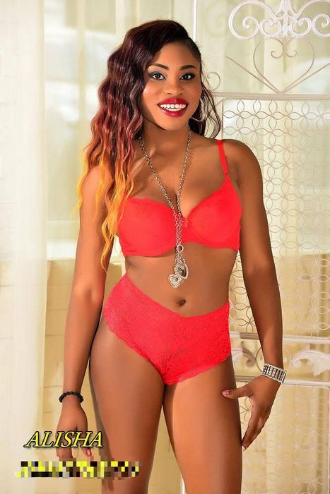 Куда обратиться за услугами куртизанок: ваш гид в мир интим-досуга